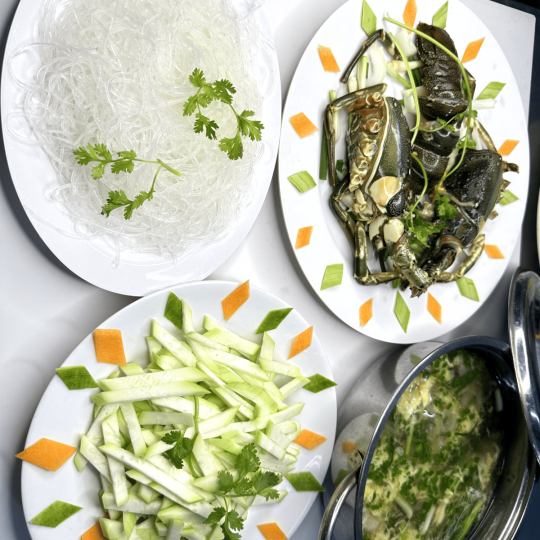 TÔM HÙM NẤU BẦU