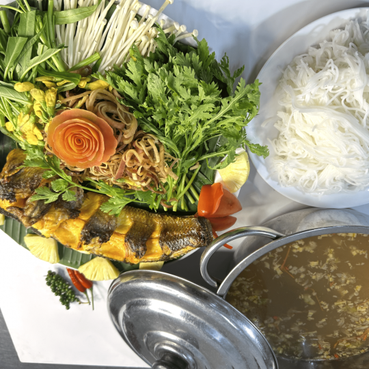 LẨU CÁ NƯỚNG CỦ NÉN