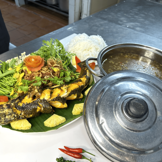 LẨU CÁ NƯỚNG CỦ NÉN