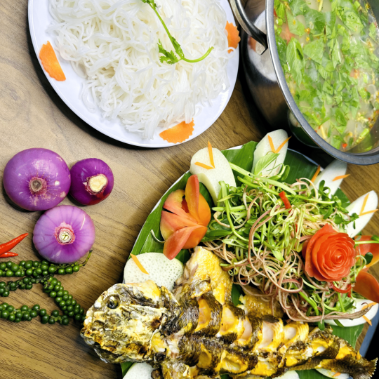 LẨU CÁ NƯỚNG NẤU MẺ
