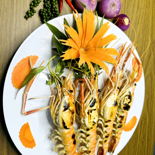 TÔM CÀNG NƯỚNG MỌI