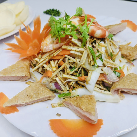 GỎI KHOAI MÔN HẢI SẢN