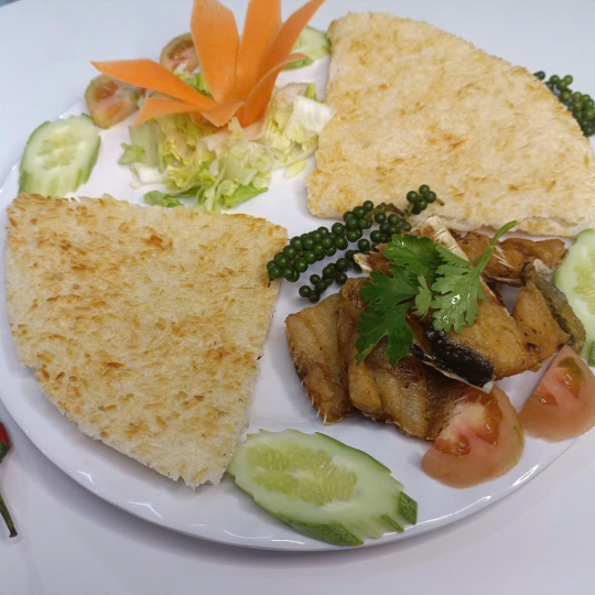 CƠM CHÁY CÁ DỨA
