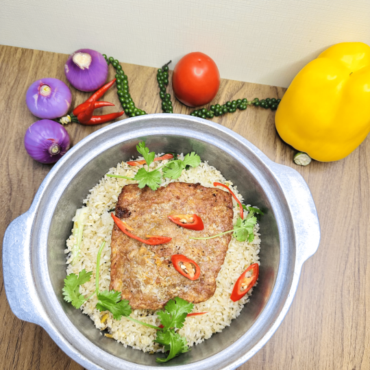 CƠM TAY CẦM CÁ MẶN