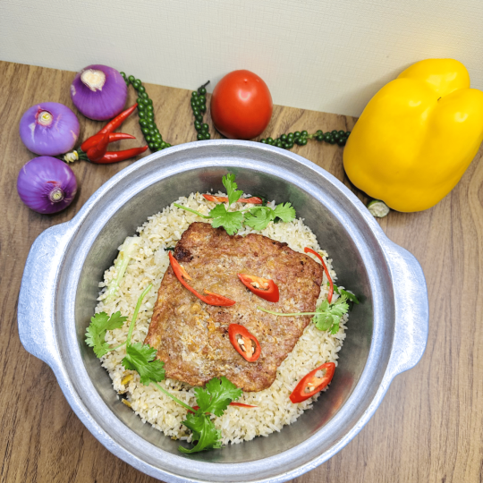CƠM TAY CẦM CÁ MẶN
