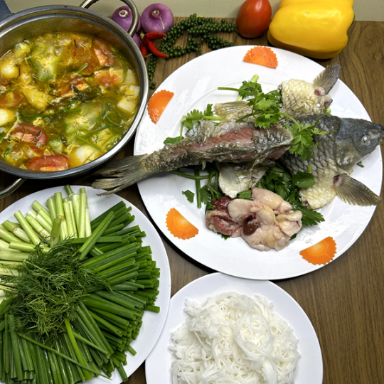 LẨU CÁ CHÉP NẤU RIÊU