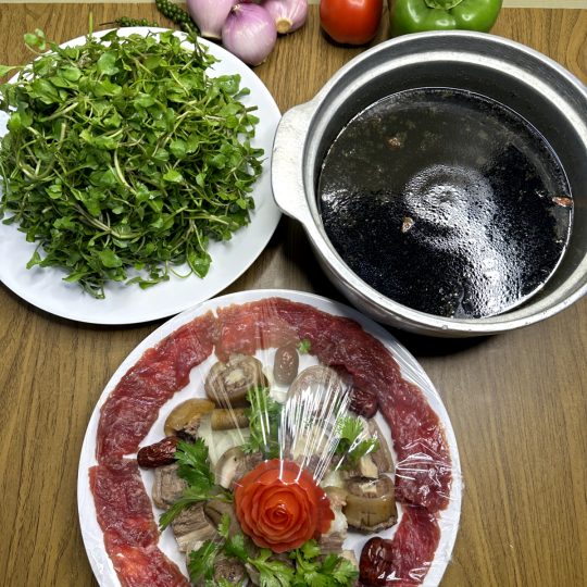 ĐUÔI BÒ TIỀM THUỐC BẮC