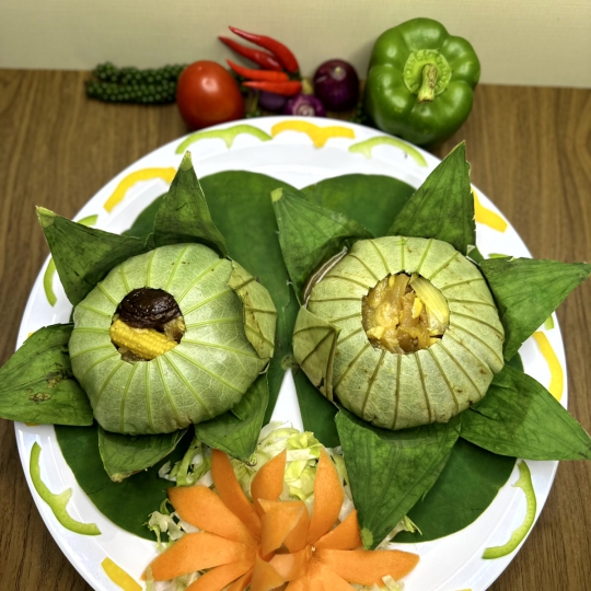 GÂN BÒ HẤP LÁ SEN
