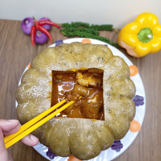 ĐUÔI BÒ TIỀM BÍ ĐỎ