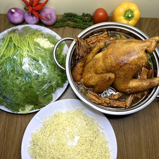 GÀ TA TIỀM ỚT HIỂM