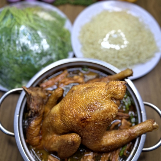 GÀ TA TIỀM ỚT HIỂM