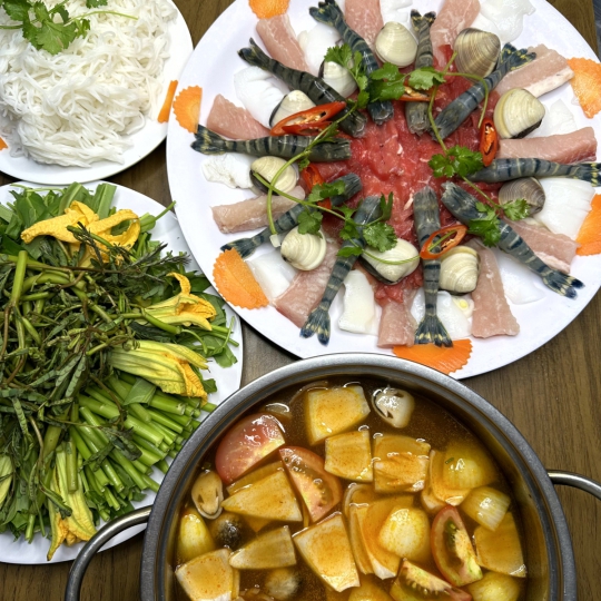LẨU THÁI