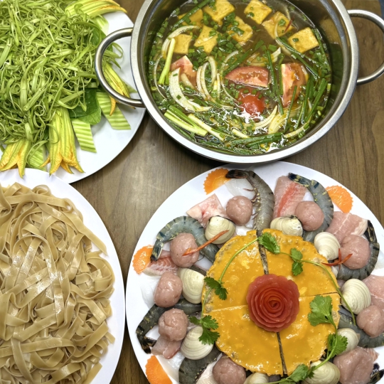 LẨU CUA ĐỒNG HẢI SẢN
