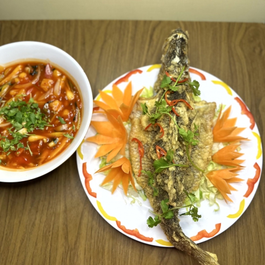 CÁ CHẺM SỐT CHUA NGỌT