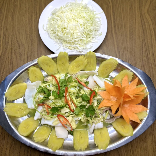 MỰC HẤP CHUỐI XANH