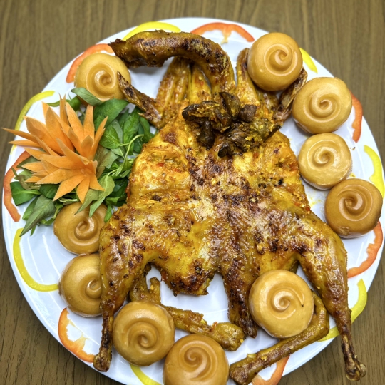 GÀ TA NƯỚNG BÁNH BAO